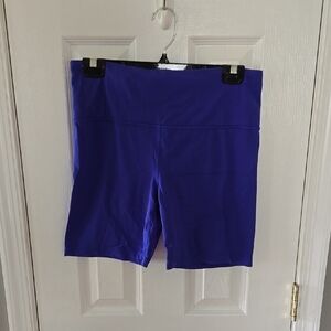 Athleta Ultra High Rise Elation Short 7 inch Size Large Purple